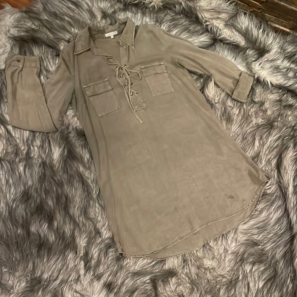 Lightweight, dress